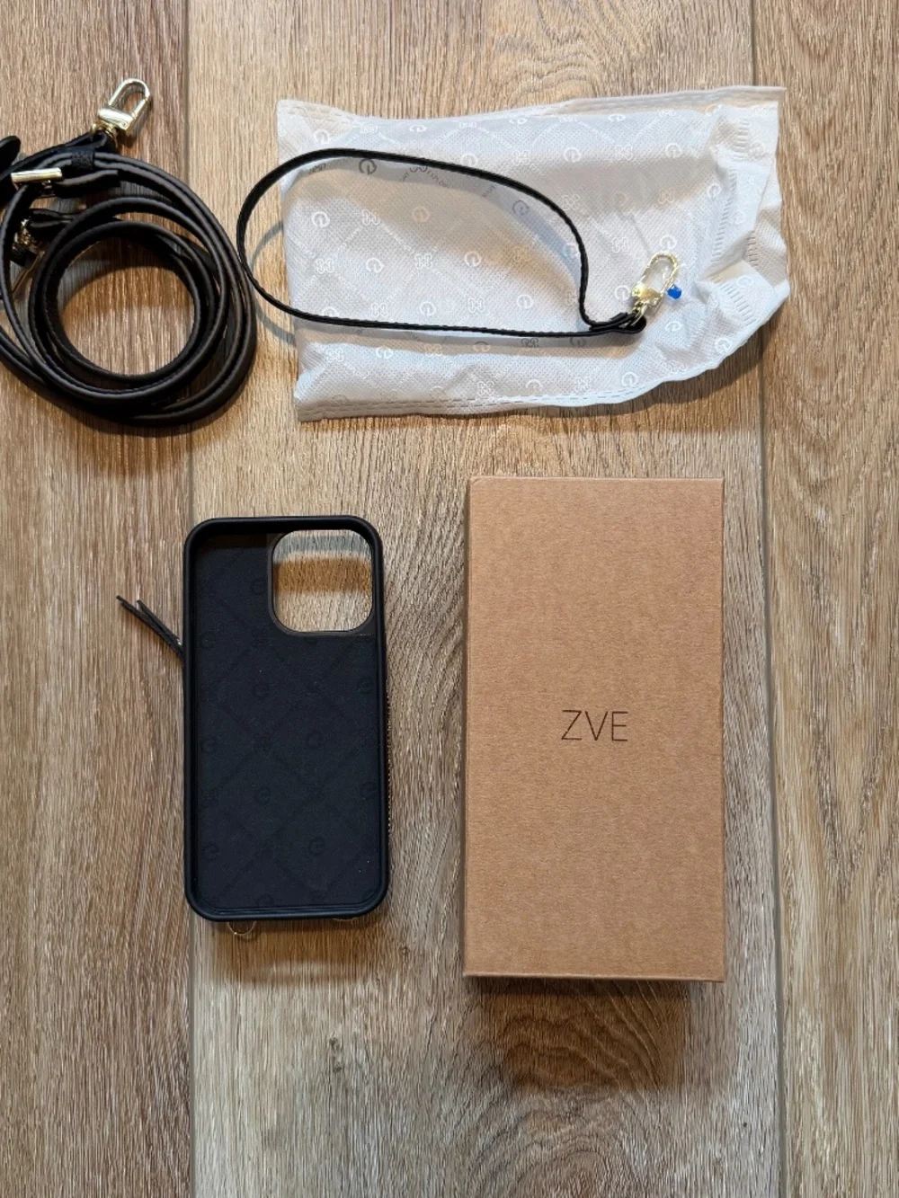 ZVE Crossbody Wallet Phone Case iPhone 13 Pro Black NIB, RFID